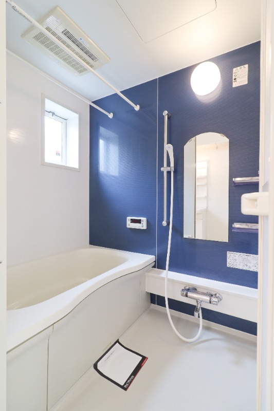 バス・シャワールーム　図面と現状に相違がある場合には現状を優先