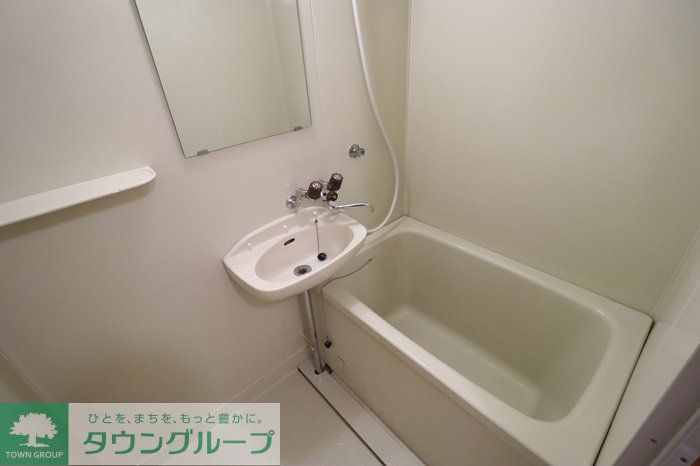 バス・シャワールーム　お問合せはタウンハウジングまで！※現地待合わせ相談可能