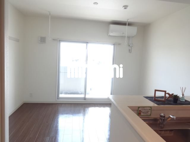 居室・リビング　１０５の写真です。