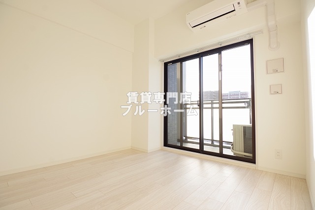 居室・リビング　6.5帖のゆったりとした洋室！