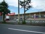 ドラックストア　サンドラッグ 四日市店（ドラッグストア）まで1055m