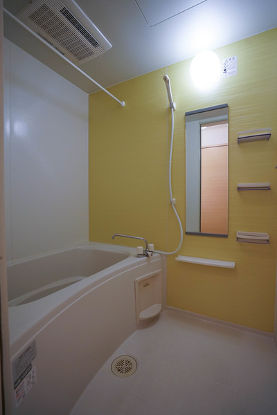 バス・シャワールーム　同じ建物の別のお部屋