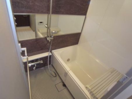 バス・シャワールーム　日々の疲れを癒すお風呂付です