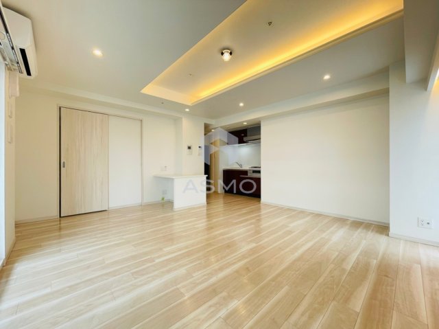 居室・リビング　同マンション参考写真