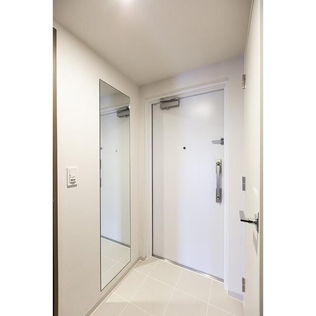 玄関　シンプルで使いやすい玄関です