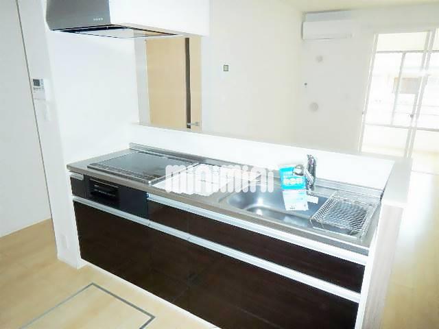 キッチン　アイランド仕様のシステムキッチン