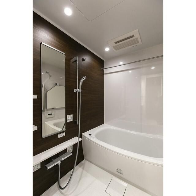 バス・シャワールーム　ゆったり過ごせるお風呂です