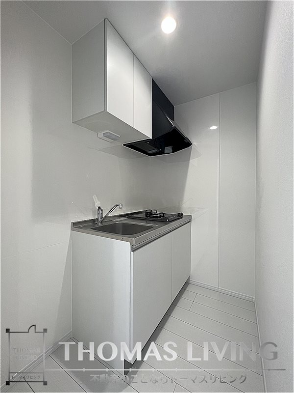 キッチン　3口コンロ御座いますよ。