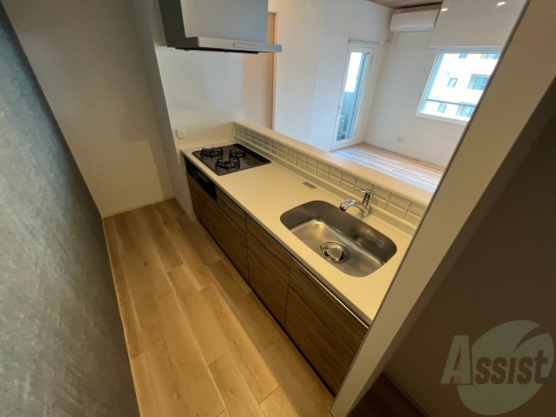 キッチン　３口システムキッチンなので、すぐお料理に使えます！