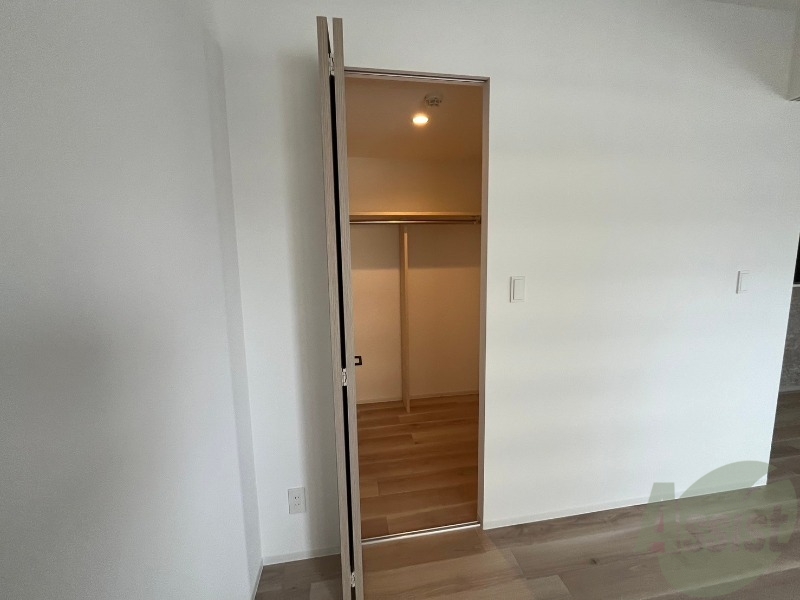 収納　嬉しいウォークインクローゼット仕様です！！