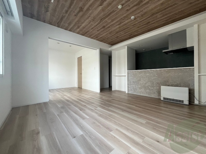 居室・リビング　広くてきれいなリビングです！快適に過ごせそうですね。