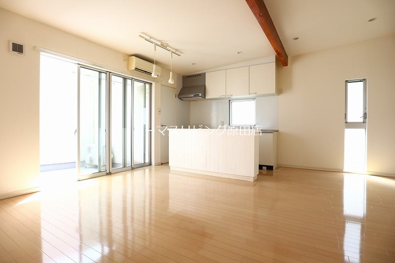 居室・リビング　3号室写真