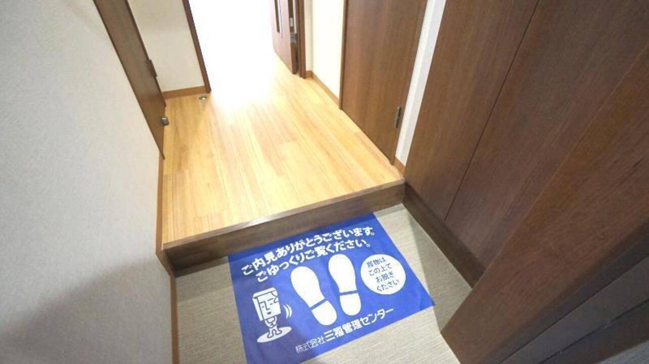 玄関　玄関