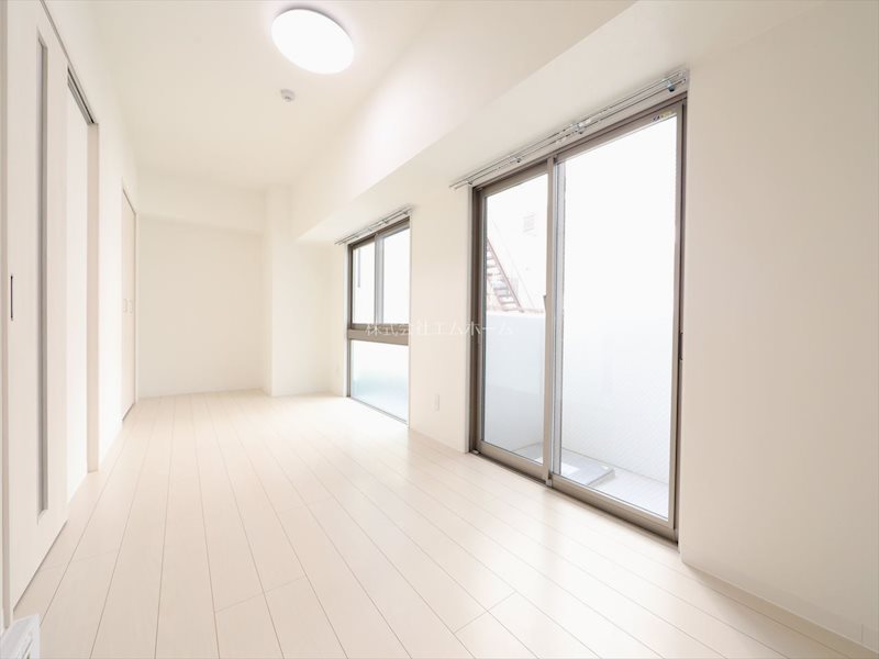 その他部屋・スペース　洋室10.2帖　エアコン付　窓付（換気良好）