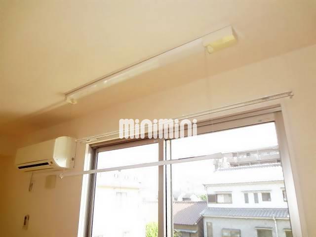 その他　室内干しができる竿です。収納式です。