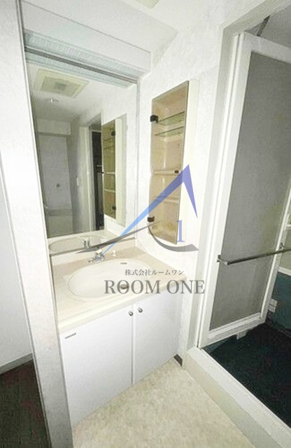 洗面設備　洗面台です。