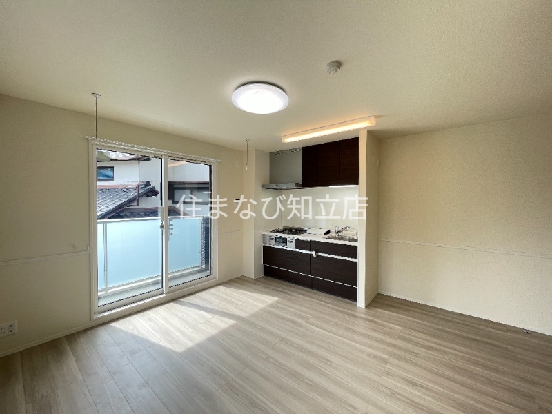 居室・リビング　同型別部屋写真