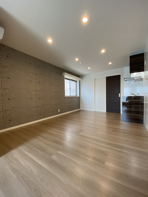 居室・リビング　お洒落なワンポイントクロス。