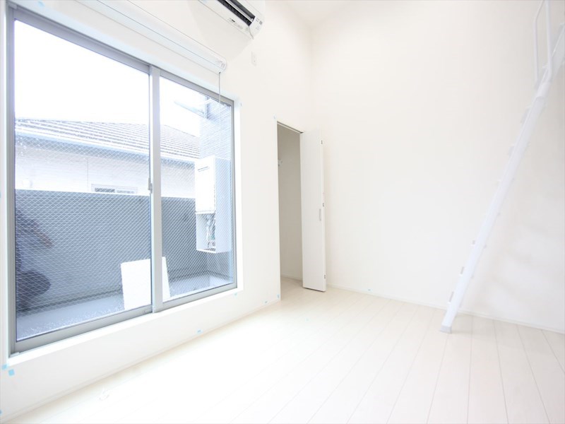 バルコニー　洋室6.1帖　ロフト4.8帖（寝室にも使えます）イメージ写真