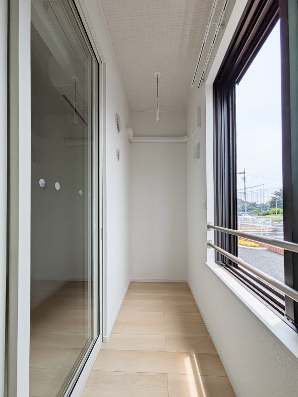 バルコニー　図面と現状に相違がある場合には現状を優先