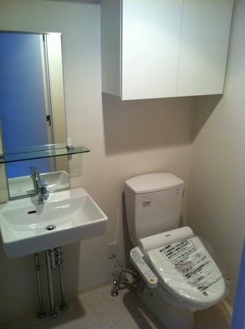 トイレ　☆温水洗浄便座付きトイレ★