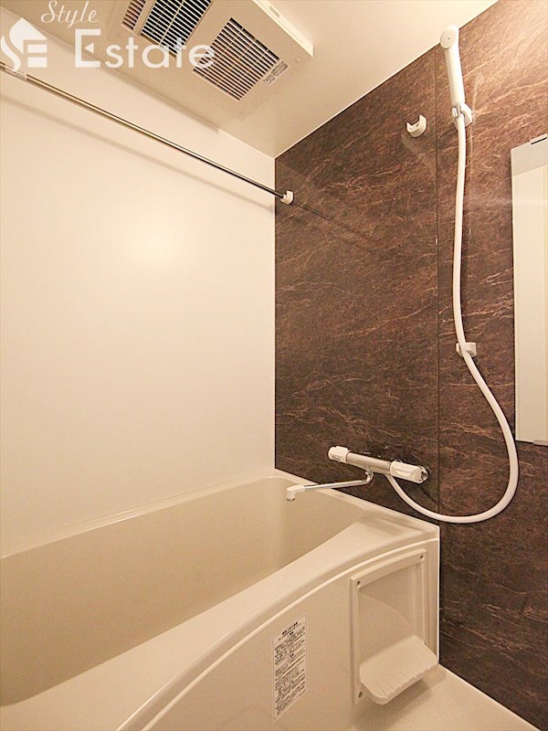 バス・シャワールーム　バスルーム