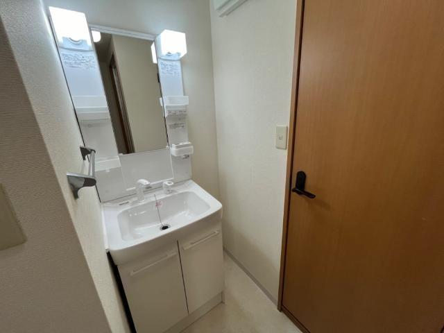 洗面設備　洗髪洗面化粧台