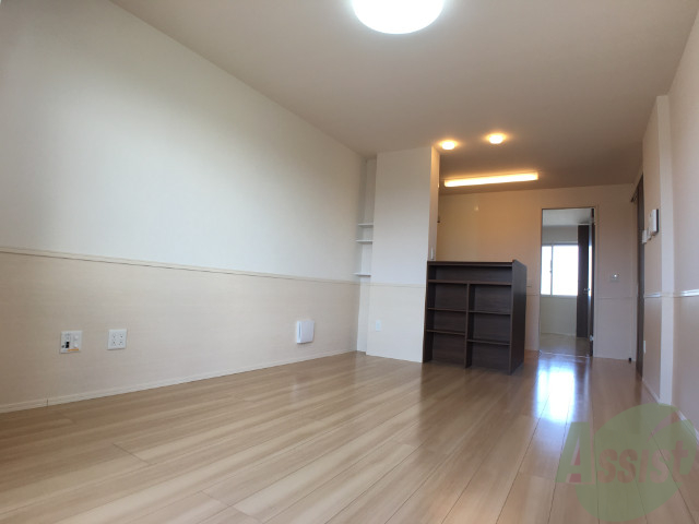 居室・リビング　広くてキレイなＬＤＫが広がっていて、充実した生活が送れそう。