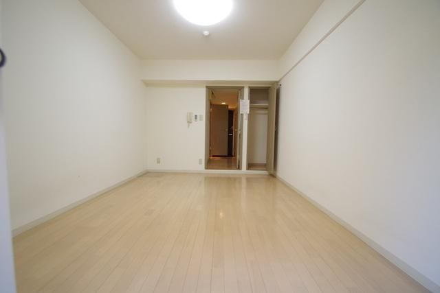 居室・リビング　☆１Fのみペット飼育可能です☆