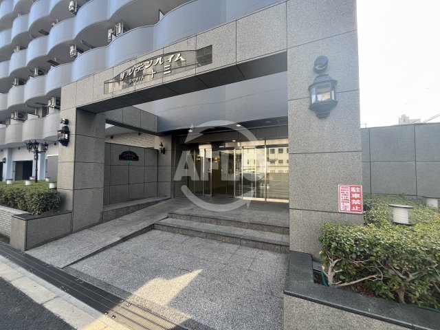 エントランス　ノルデンハイムリバーサイド十三　エントランス