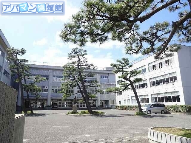 中学校　新潟市立関屋中学校（中学校）まで1053m