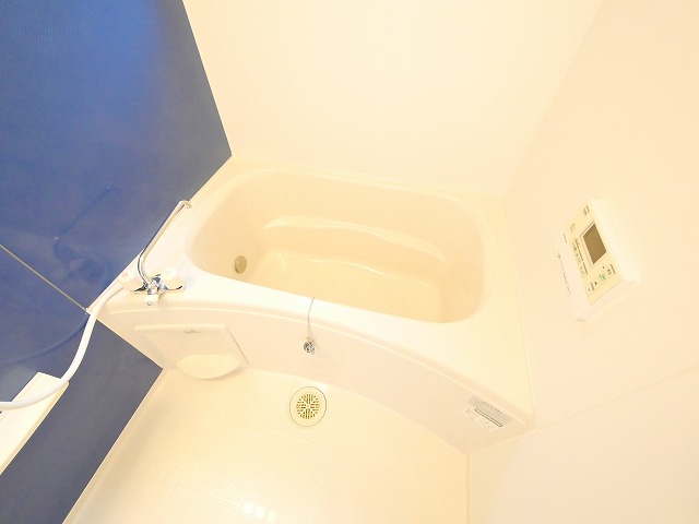 バス・シャワールーム　ゆったり過ごせるお風呂です