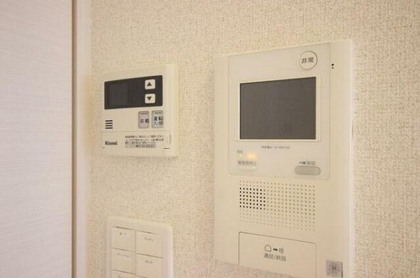 セキュリティ　モニター付インターホン