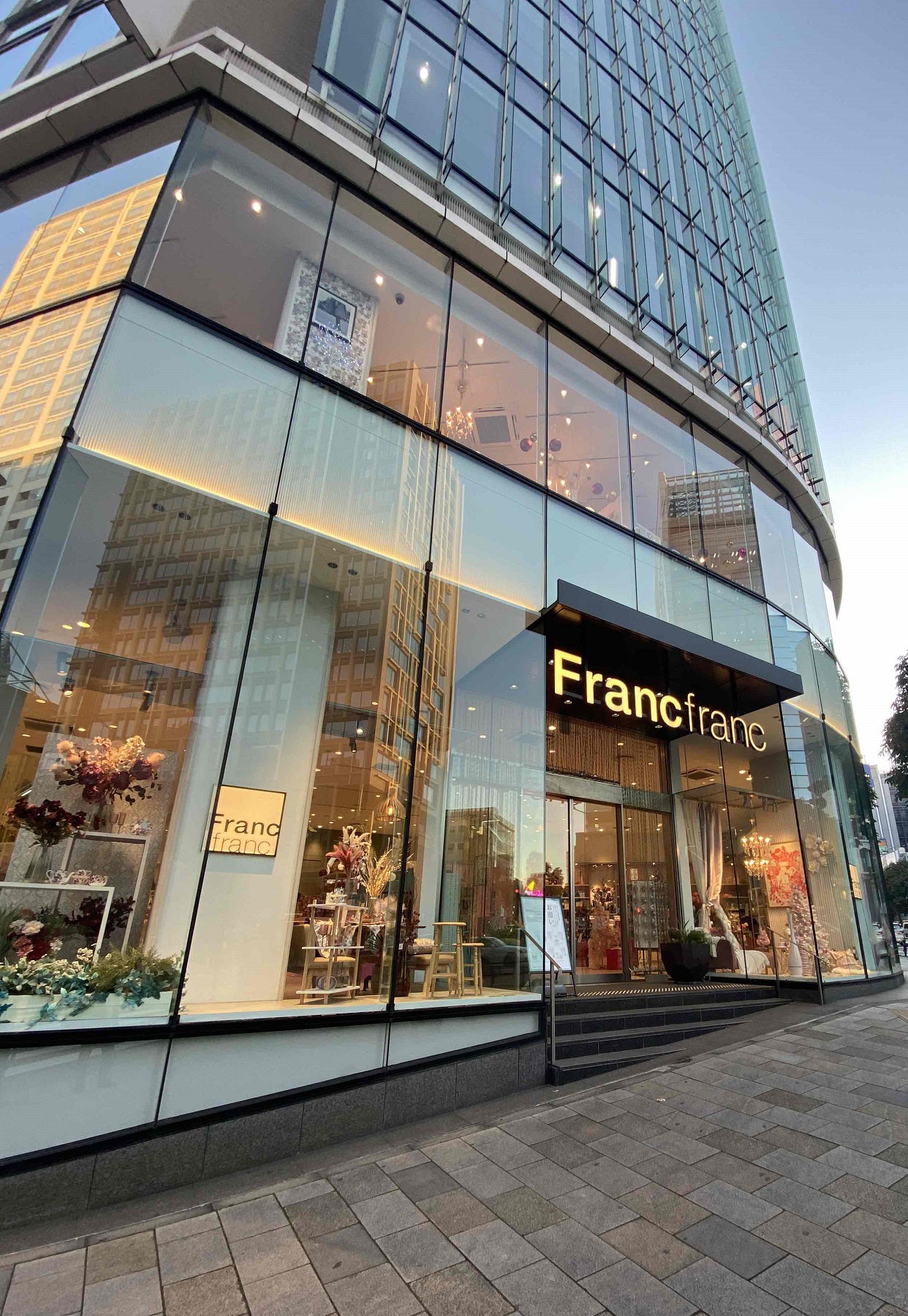 ホームセンター　Francfranc青山店（ホームセンター）まで396m