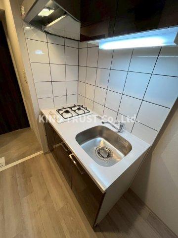 キッチン　コンパクトなキッチンで掃除もラクラク