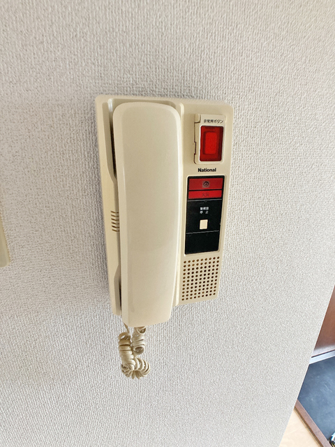 セキュリティ　※補修前の参考画像の為、設備等は現況優先。