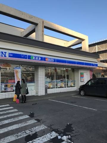 コンビニ　ローソン札幌豊平3条十丁目店（コンビニ）まで198m