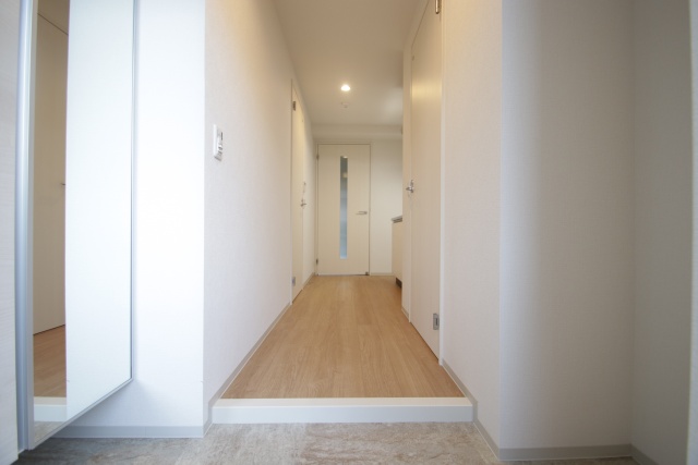 玄関　※別室の参考写真の為、現況優先です。