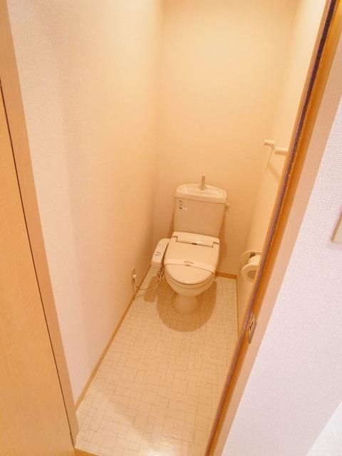 トイレ　★お部屋探しは株式会社タウンハウジング東京まで★