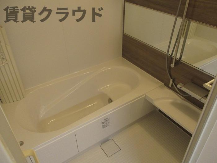 バス・シャワールーム　お風呂で日々の疲れを落としましょう