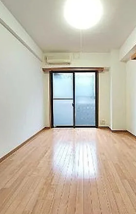 居室・リビング　別部屋の画像を使用しております。