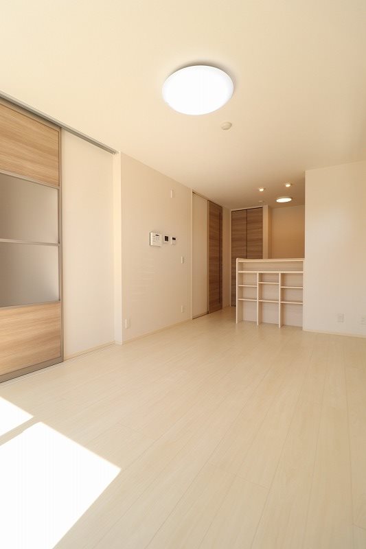 居室・リビング　退去予定の為別部屋の写真使用