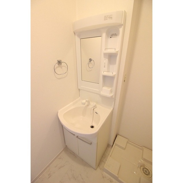 洗面設備　別の部屋の写真です