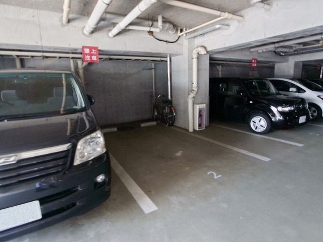 駐車場　♪屋根付駐車場♪