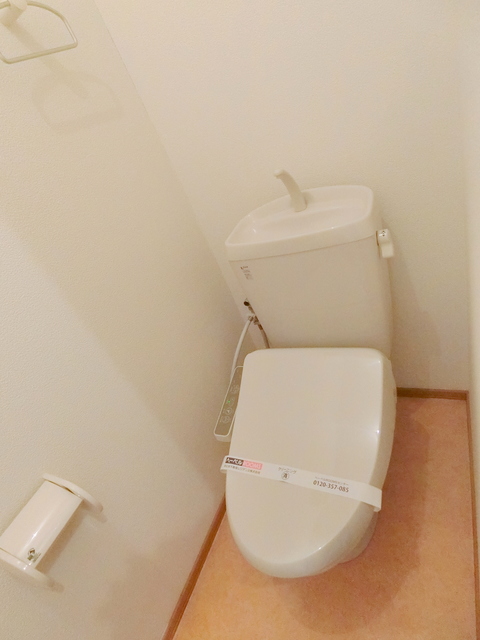 トイレ　★温水洗浄便座★