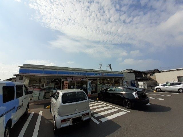 コンビニ　ローソン前橋青葉町店（コンビニ）まで210m