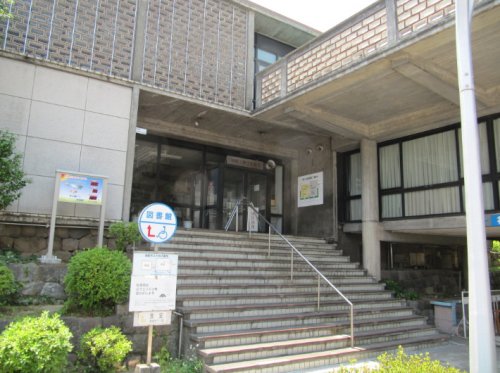 図書館　神奈川県立図書館（図書館）まで1790m