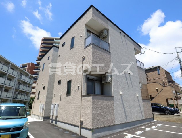 建物外観　フォルトゥーナ竹下駅前の外観