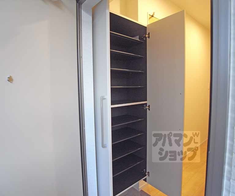 収納　たくさん収納できるシューズボックス