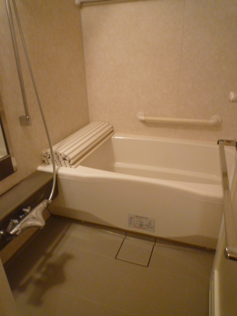 バス・シャワールーム　バス※別部屋参考写真